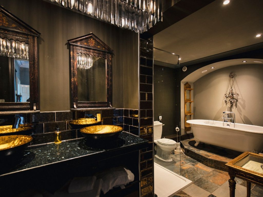 luxury bathroom remodel 